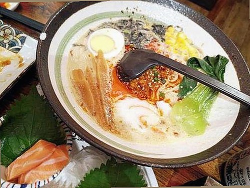 国产视频新星崛起：从小视频到潮流引领者的成长轨迹